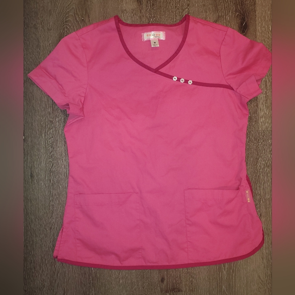 Scrub top